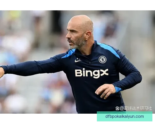 英超卡斯特涅近期表现稳健，引发外界关注与期待